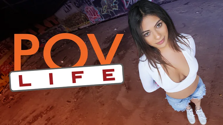 Reyna Makes It Rain - POV Life